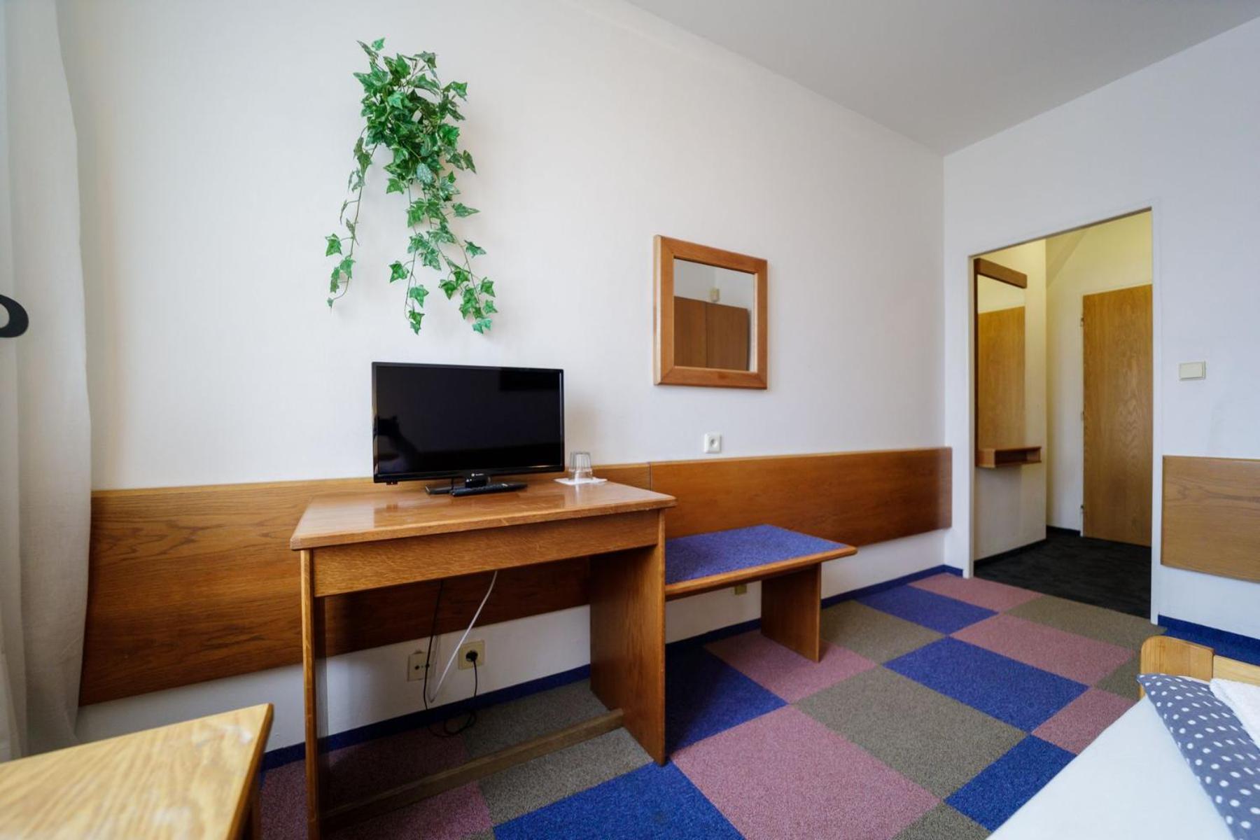 Hotel Peliny Chocen Extérieur photo